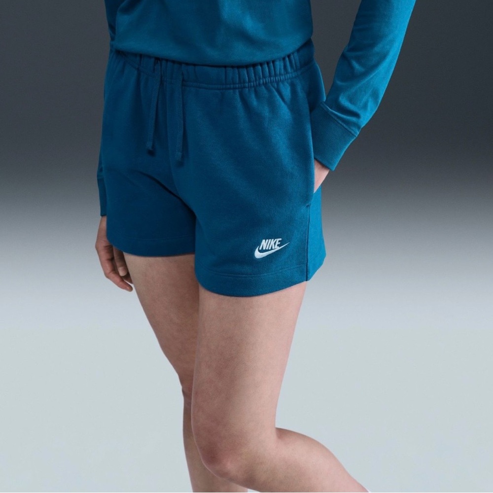 NWT! Nike Women's Sportswear Club
Fleece Mid-Rise Shorts